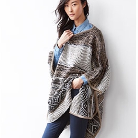 GAP One Size Multi Stripe Poncho - Picture 2 of 14
